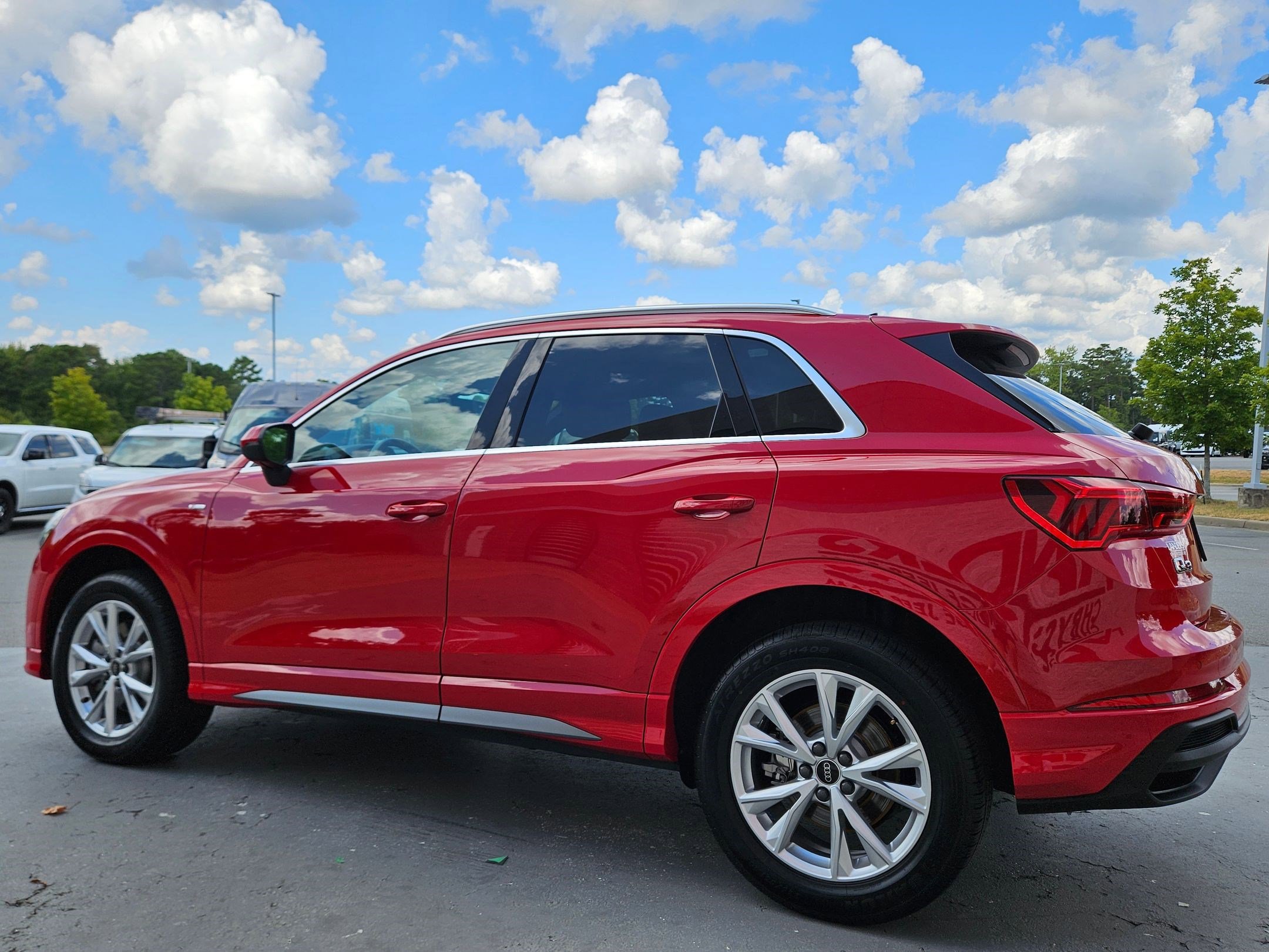 2024 Audi Q3 S line Premium photo 2