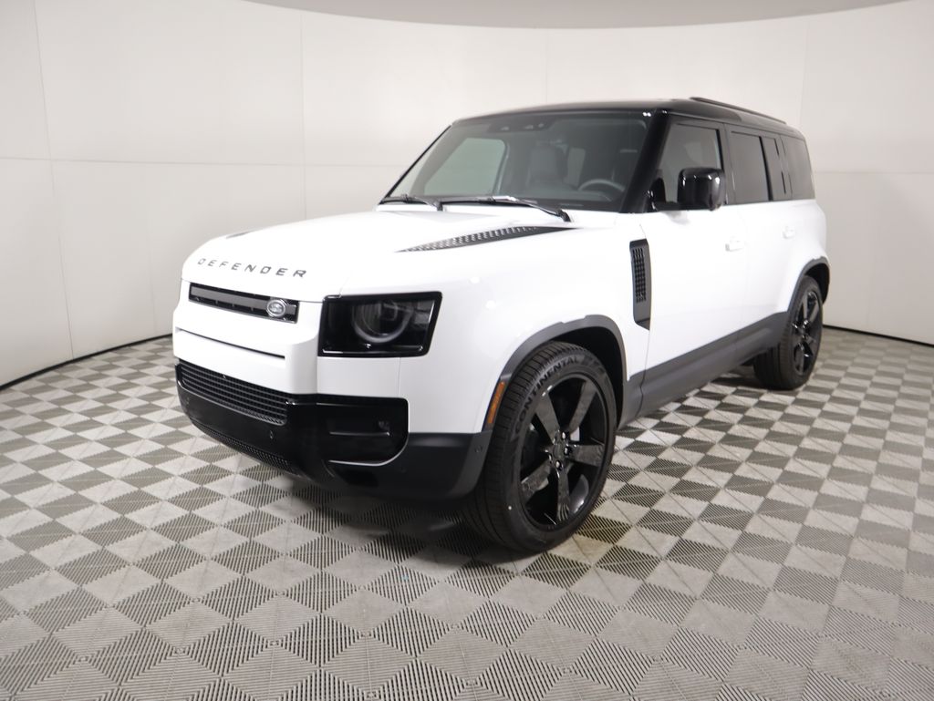 2026 Land Rover Defender S's photo