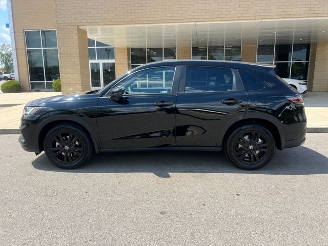 2026 Honda HR-V Sport photo 2