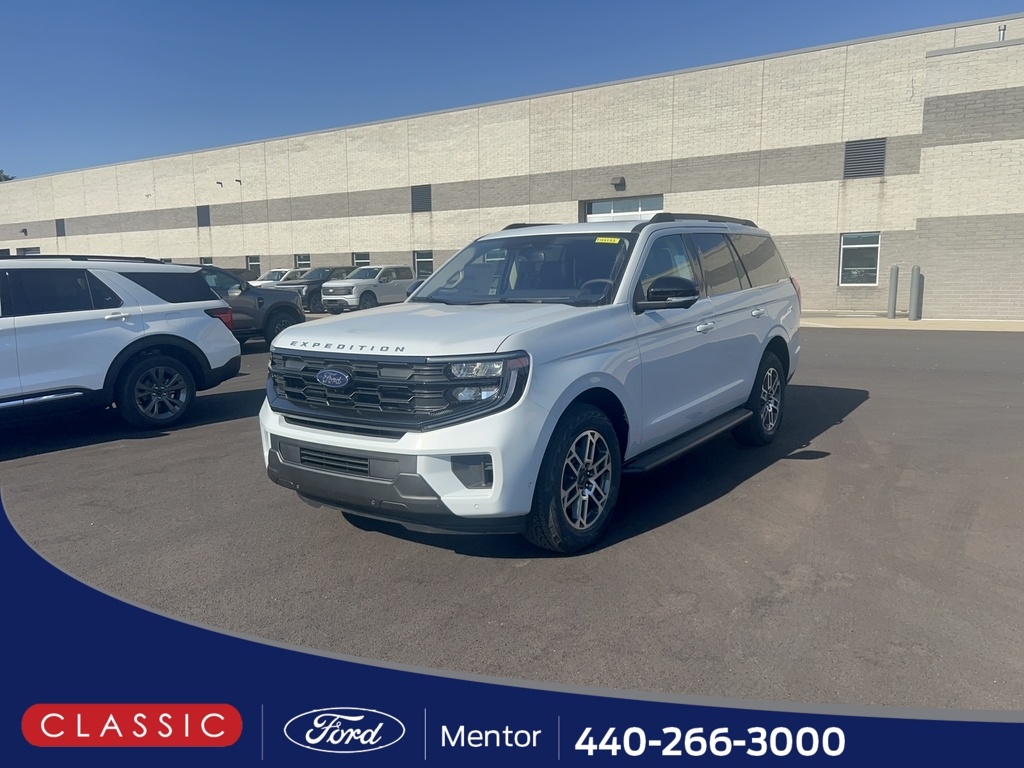 2025 Ford Expedition Active's photo