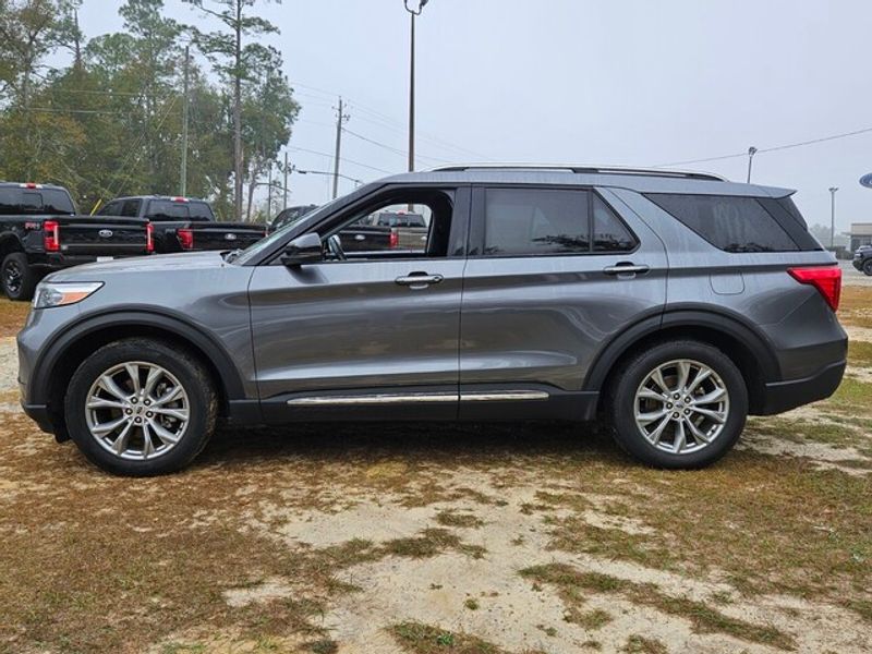 2023 Ford Explorer Limited photo 4