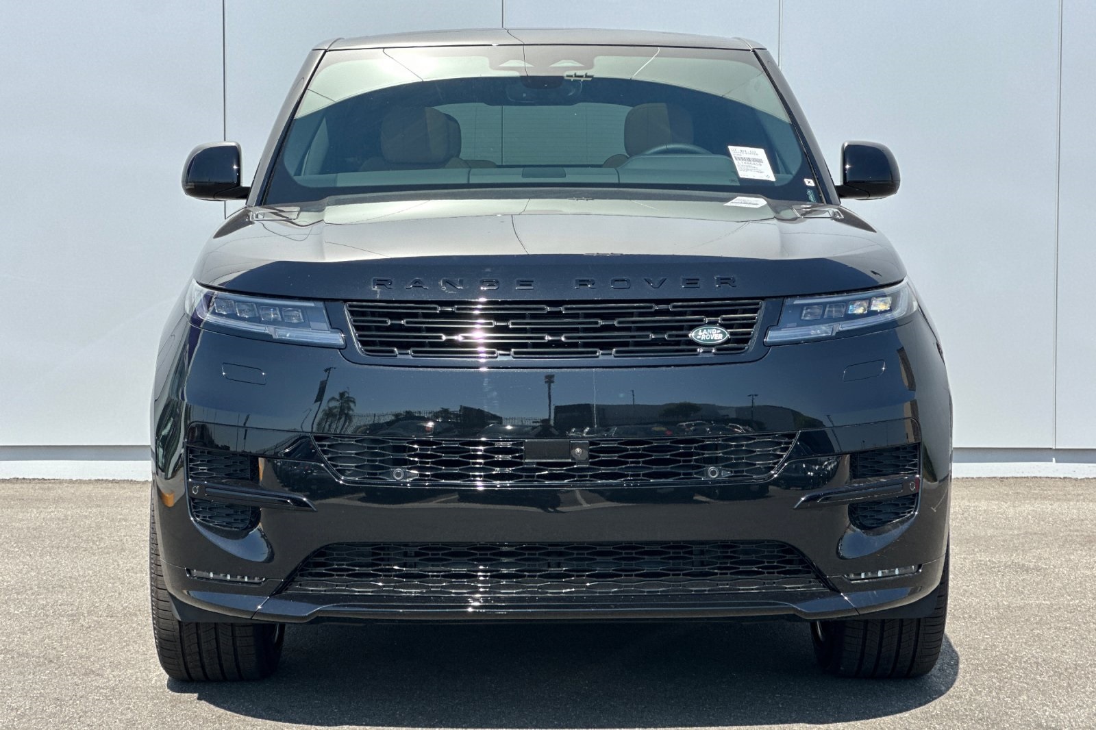 2025 Land Rover Range Rover Sport SE photo 8