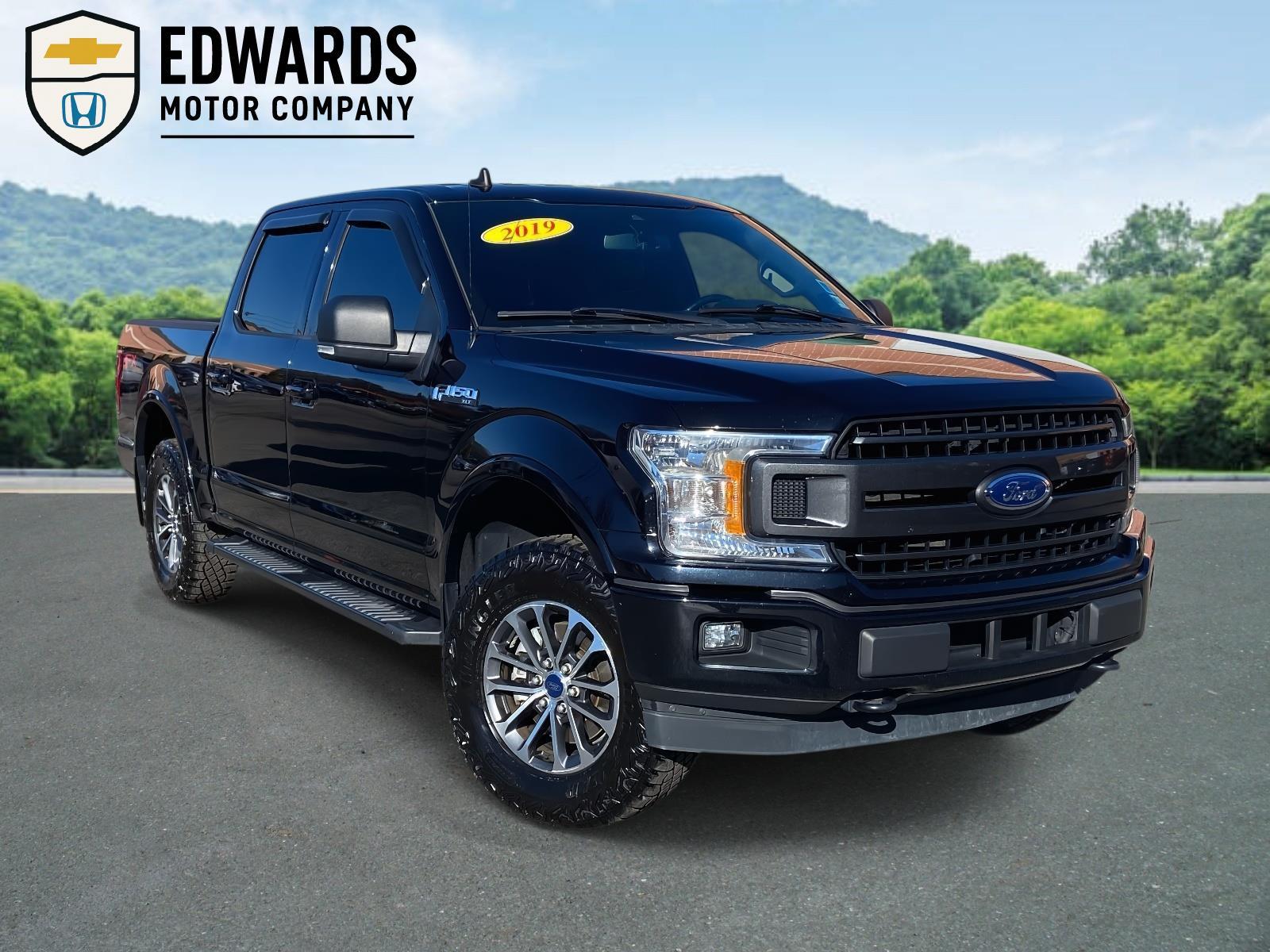 2019 Ford F-150 XLT's photo