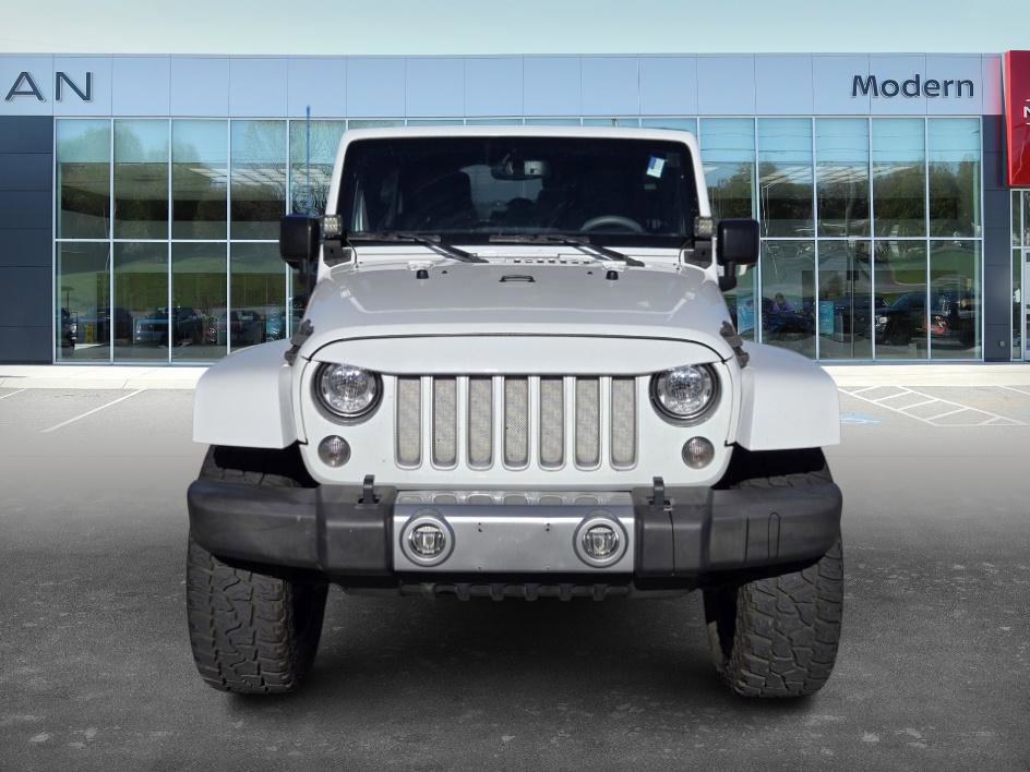 2018 Jeep Wrangler Unlimited Sahara photo 2