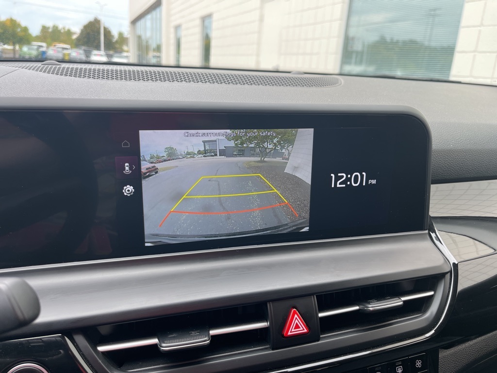 2024 Kia Seltos S photo 6
