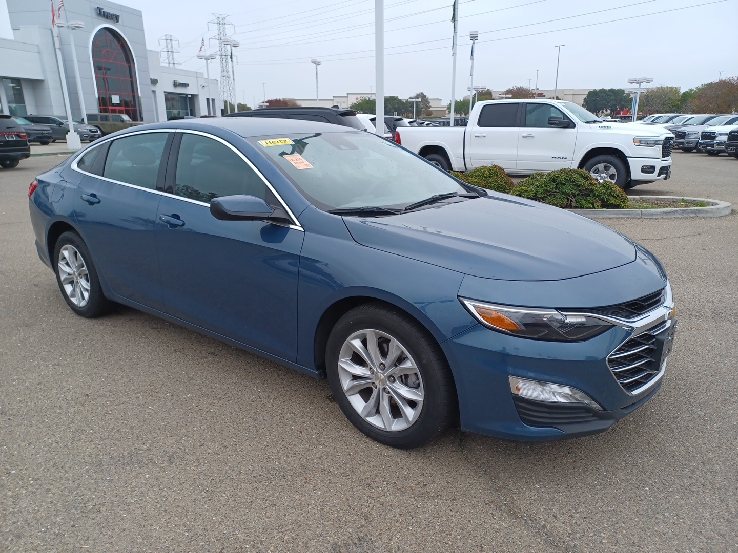 2024 Chevrolet Malibu 1LT photo 3