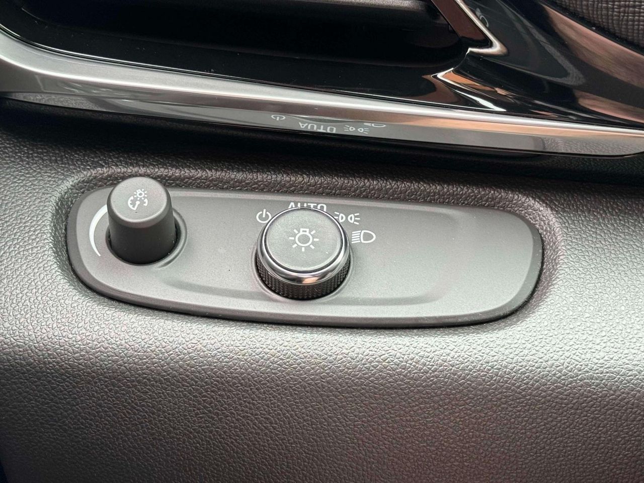 2024 Buick Envista Avenir photo 19