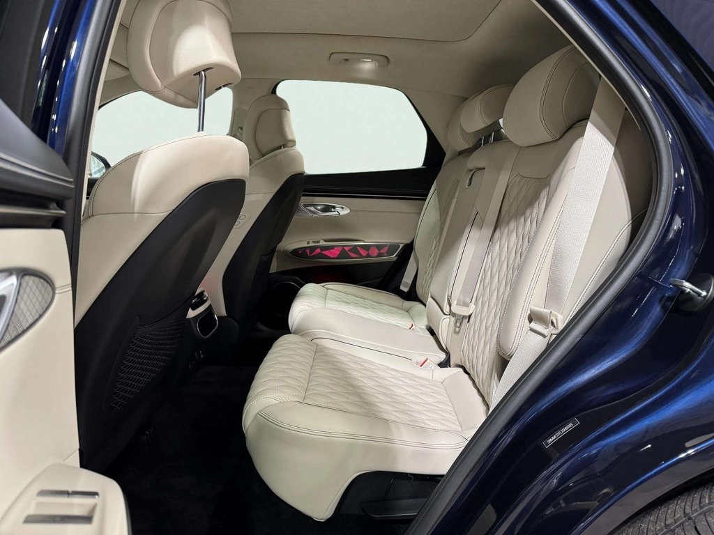 2025 Genesis GV70 3.5T Sport Advanced photo 25