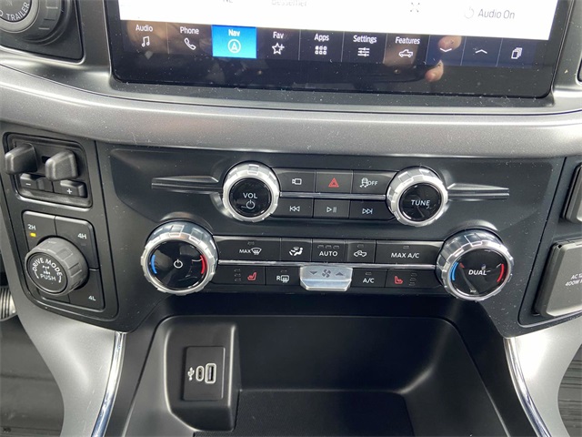 2025 Ford F-150 XLT photo 14