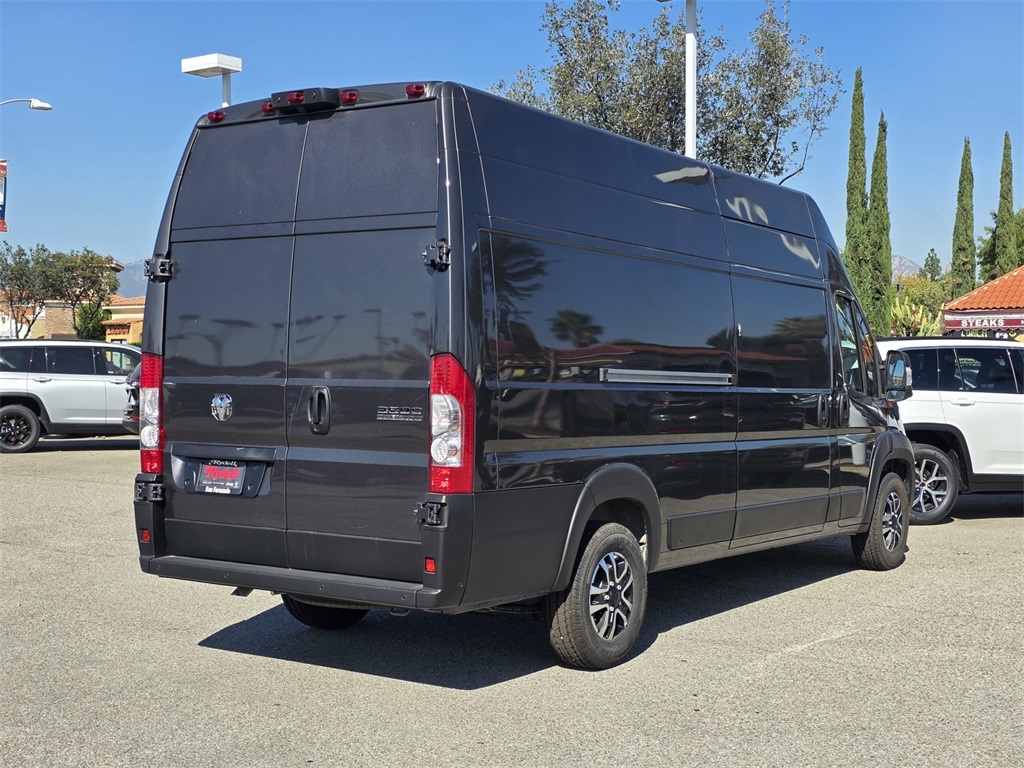 2025 Ram ProMaster 3500 photo 3