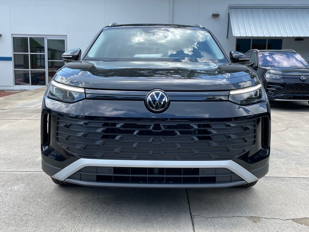 2025 Volkswagen Tiguan SE photo 25