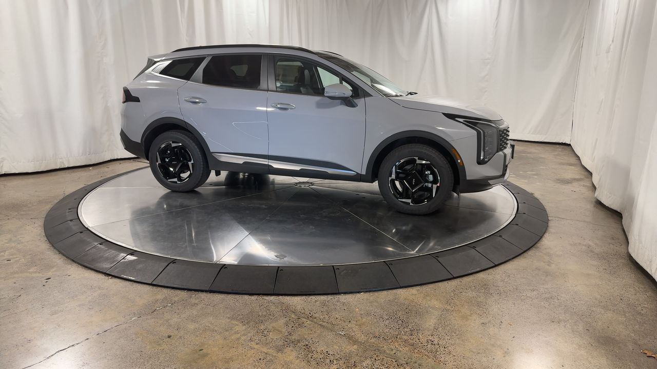 2026 Kia Sportage Hybrid EX photo 3