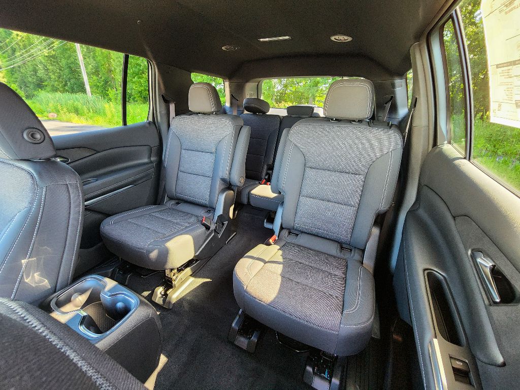 2025 Chevrolet Traverse photo 21