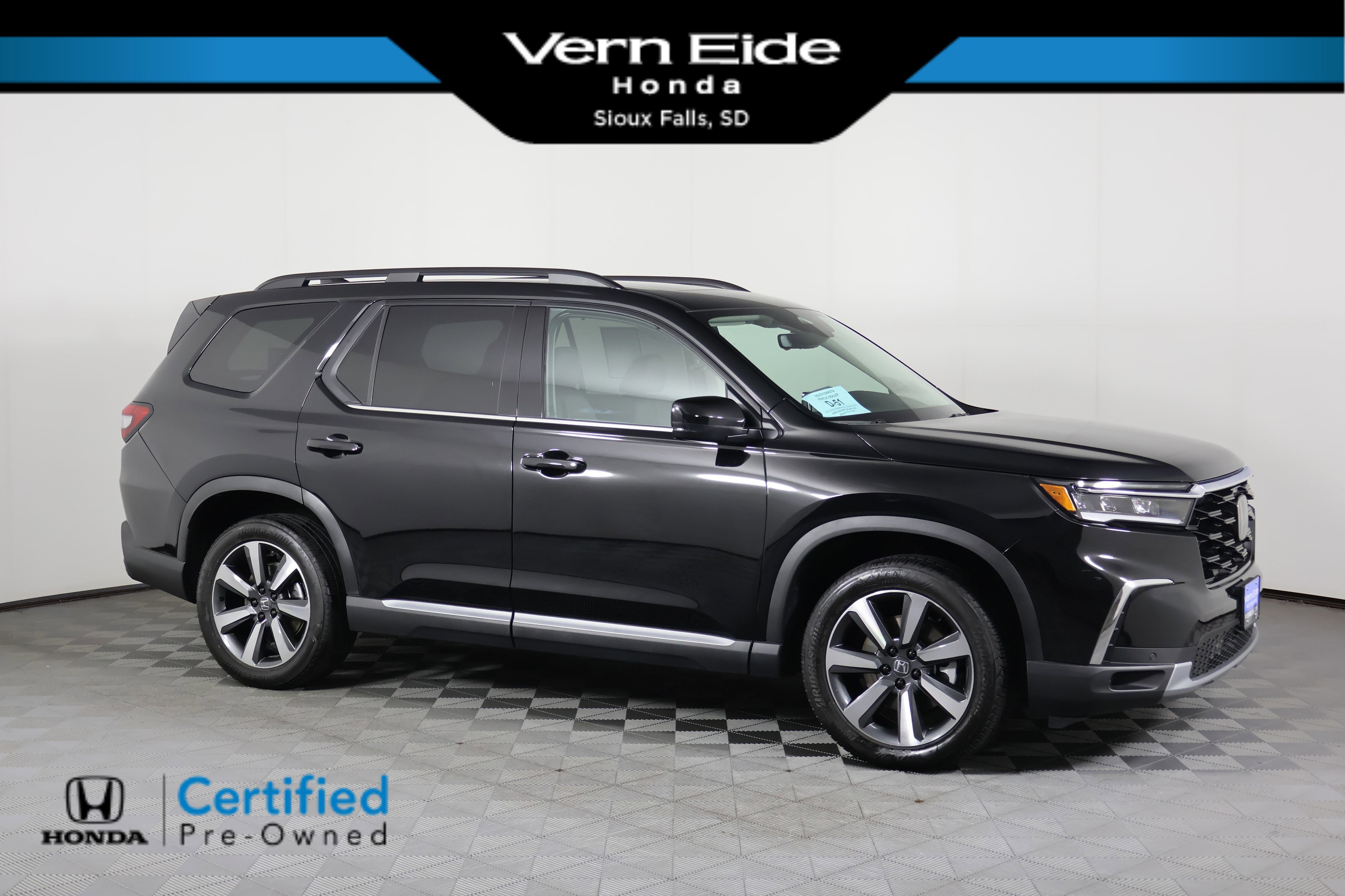 2024 Honda Pilot Touring's photo