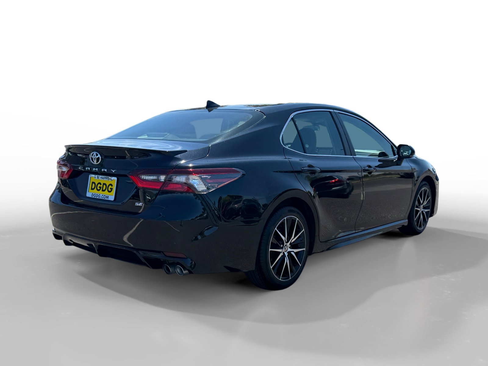 2023 Toyota Camry SE photo 5