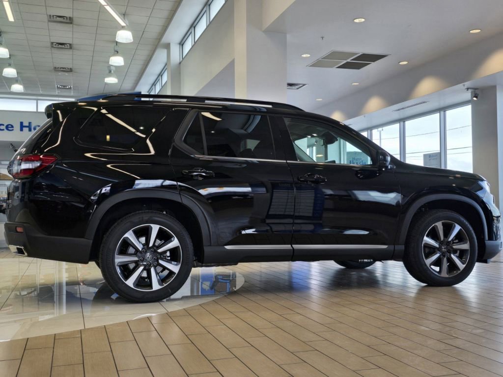 2025 Honda Pilot Elite photo 10