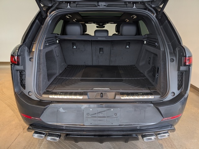 2025 Land Rover Range Rover Sport SE photo 5