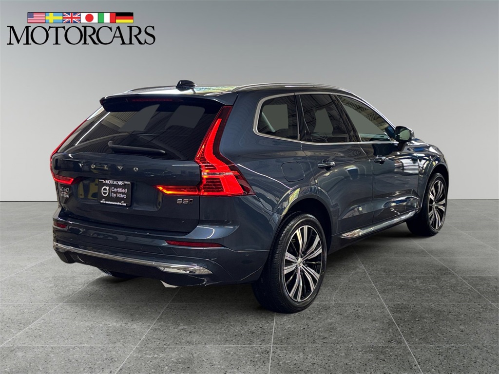 2023 Volvo XC60 B5 Plus photo 3