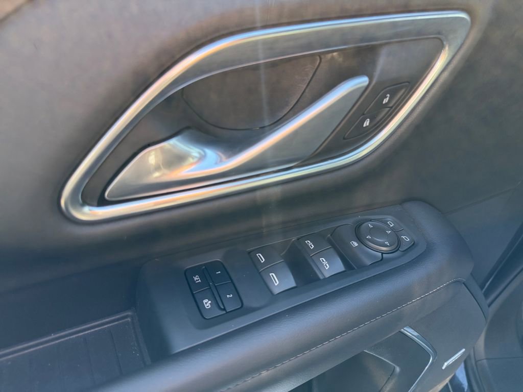 2022 Chevrolet Tahoe Z71 photo 12