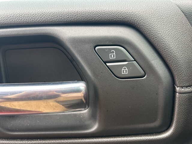 2022 Chevrolet Silverado 1500 RST photo 17