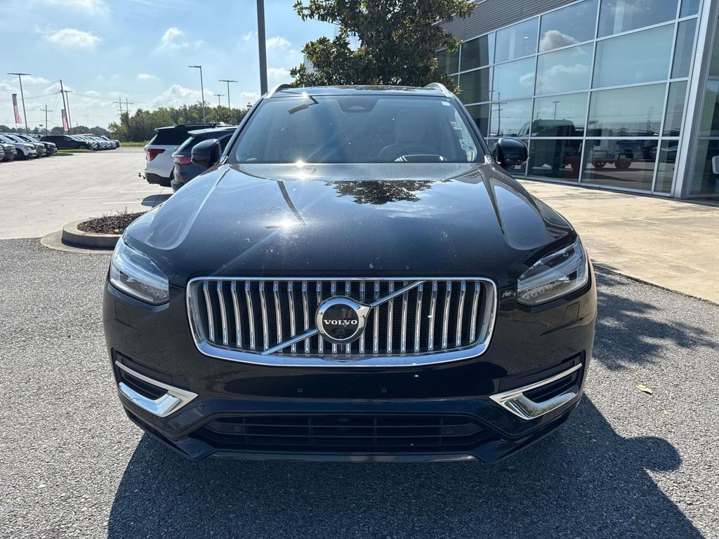 2023 Volvo XC90 Ultimate photo 2