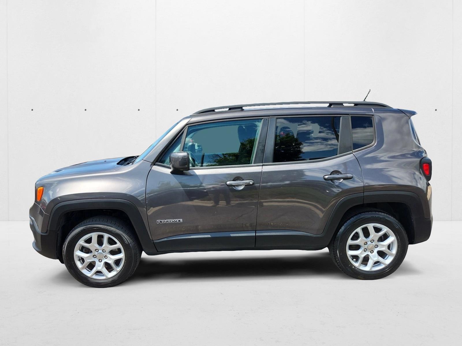 Used 2016 Jeep Renegade Latitude with VIN ZACCJBBT9GPE08997 for sale in Centennial, CO