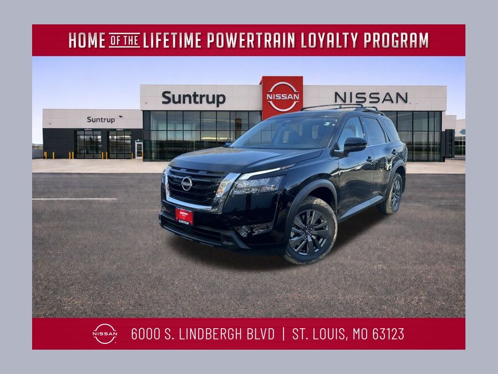 2025 Nissan Pathfinder SV's photo