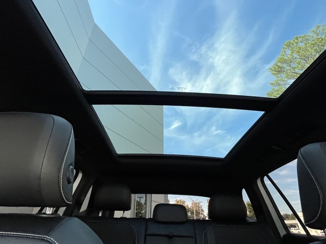 2022 Volkswagen Tiguan SE R-Line Black photo 8