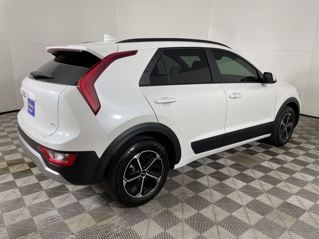 2025 Kia Niro EX photo 4