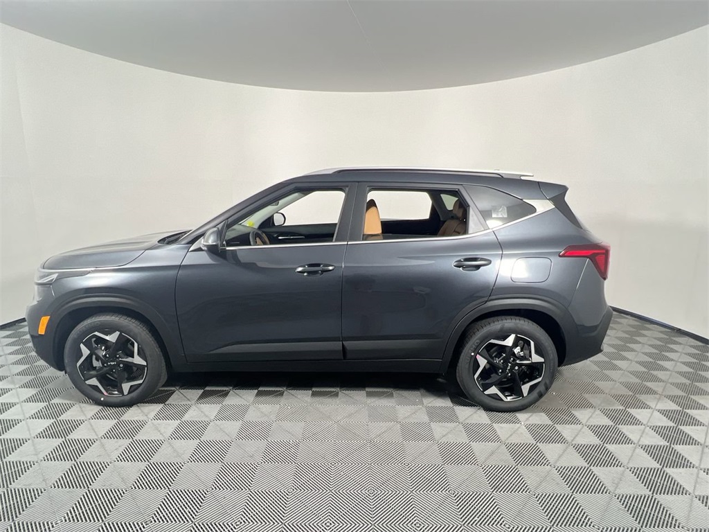 2025 Kia Seltos EX photo 4