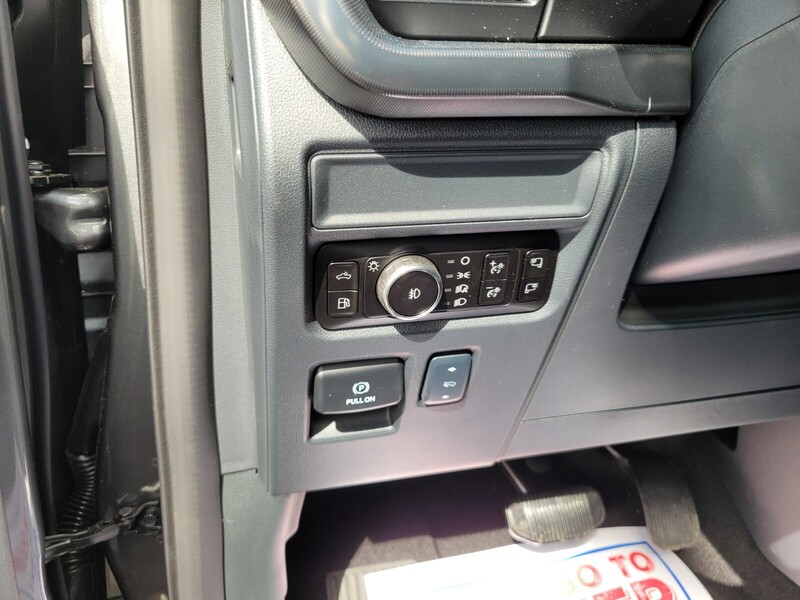 2025 Ford F-150 Platinum photo 24