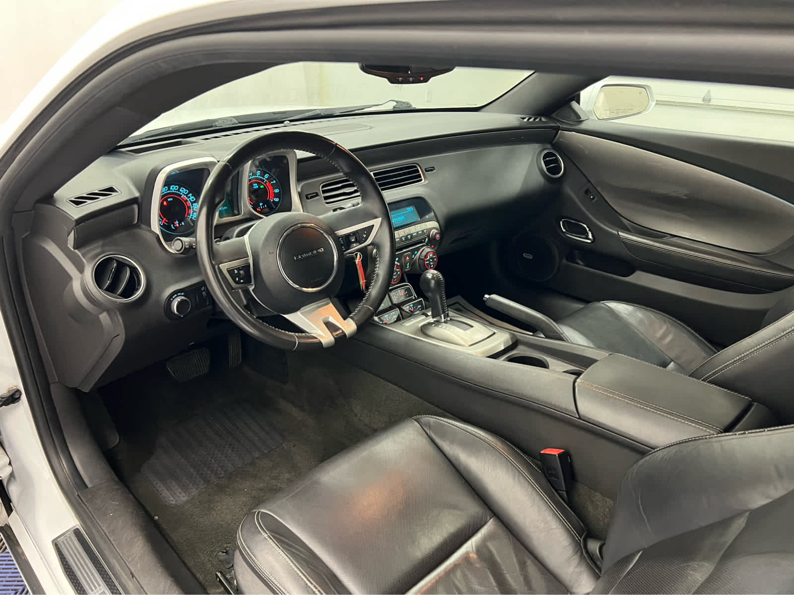 2011 Chevrolet Camaro 2SS photo 10