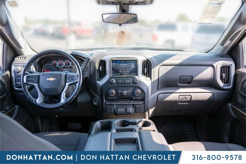 2020 Chevrolet Silverado 1500 LT photo 3