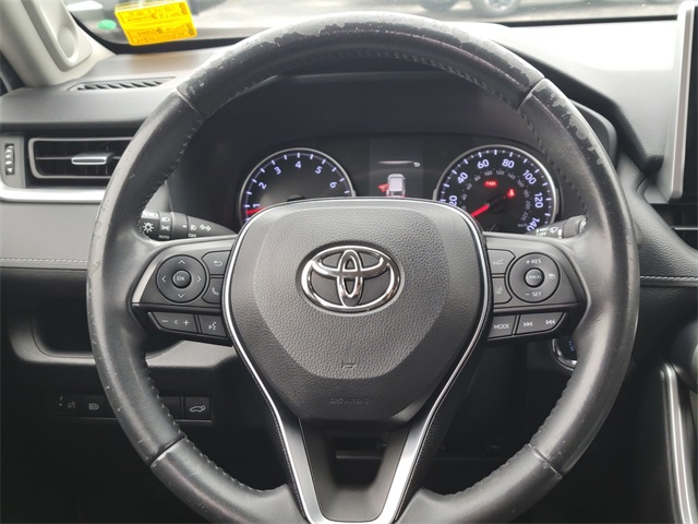2019 Toyota RAV4 XLE Premium photo 22