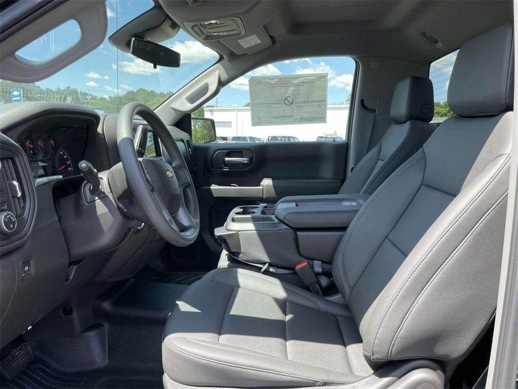 2025 Chevrolet Silverado 1500 photo 13