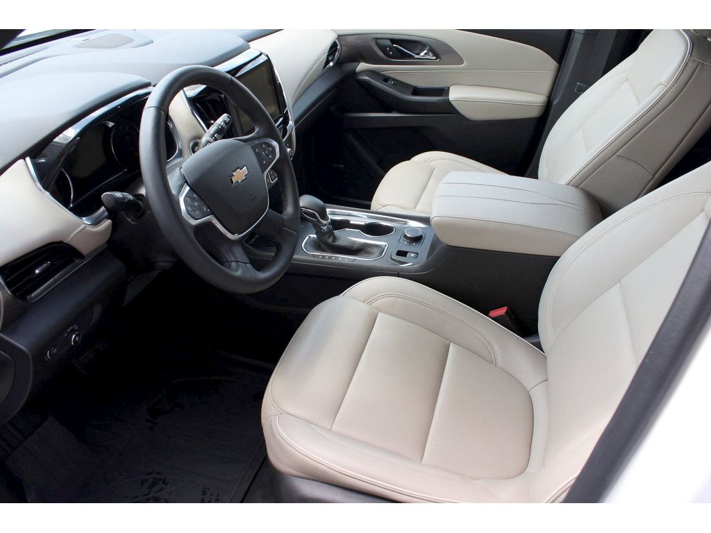 2023 Chevrolet Traverse Premier photo 4