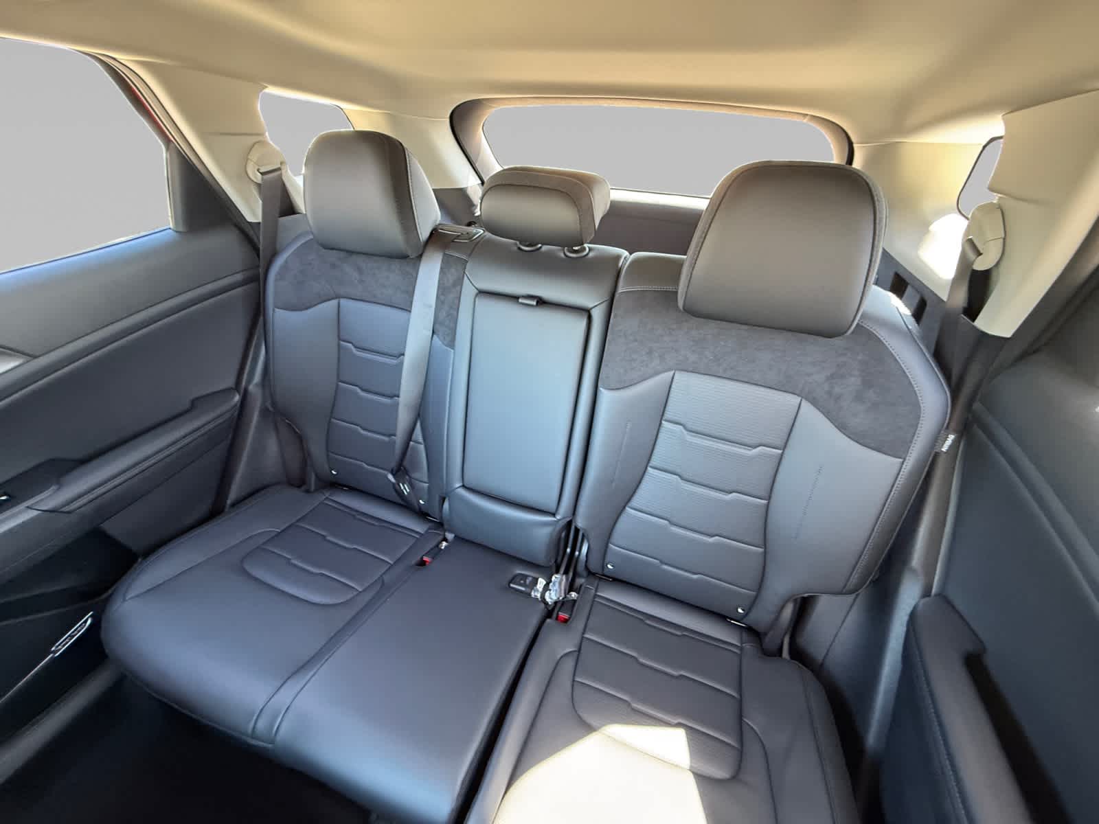 2026 Kia Sportage photo 13