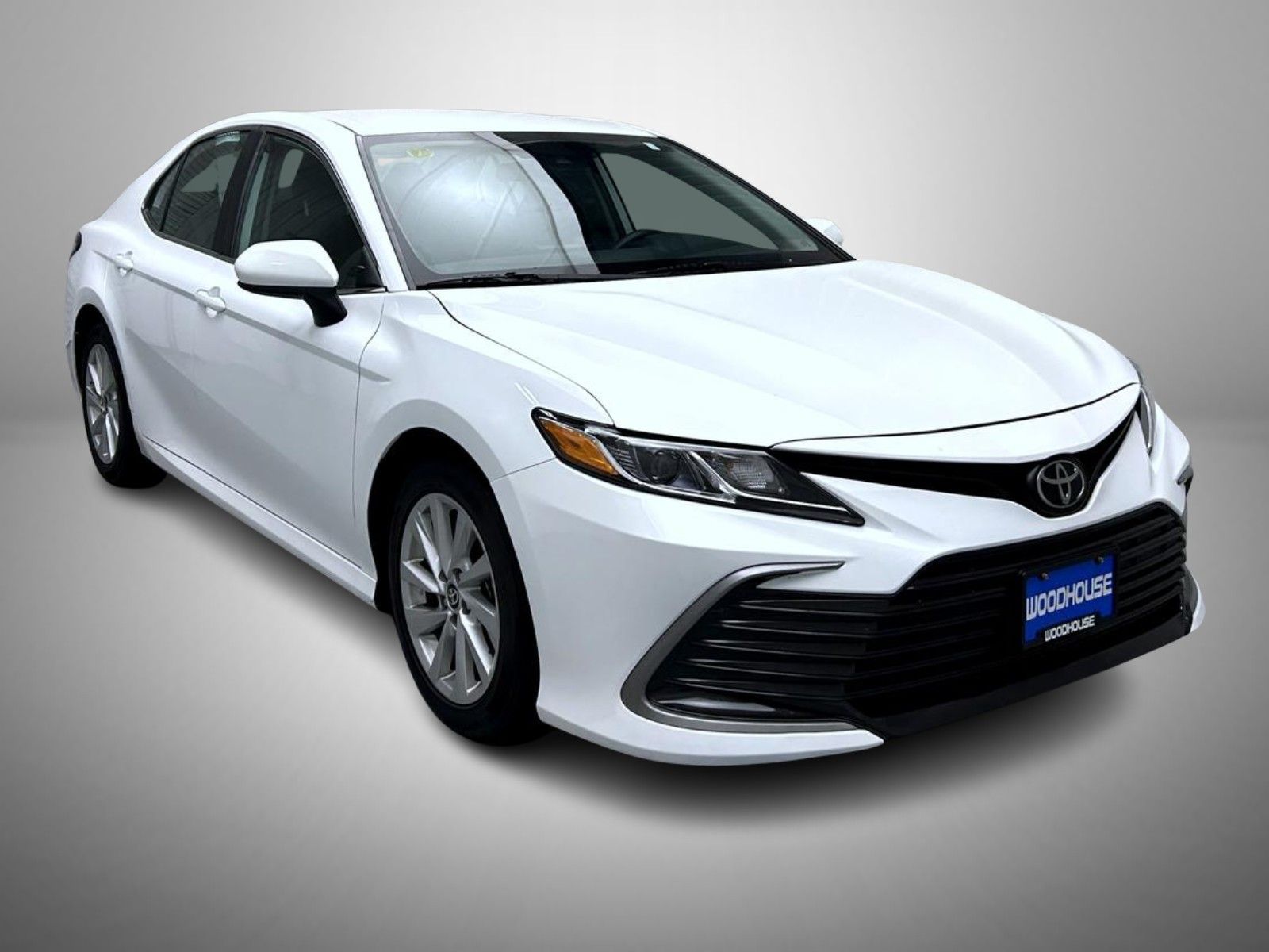 2024 Toyota Camry LE photo 3