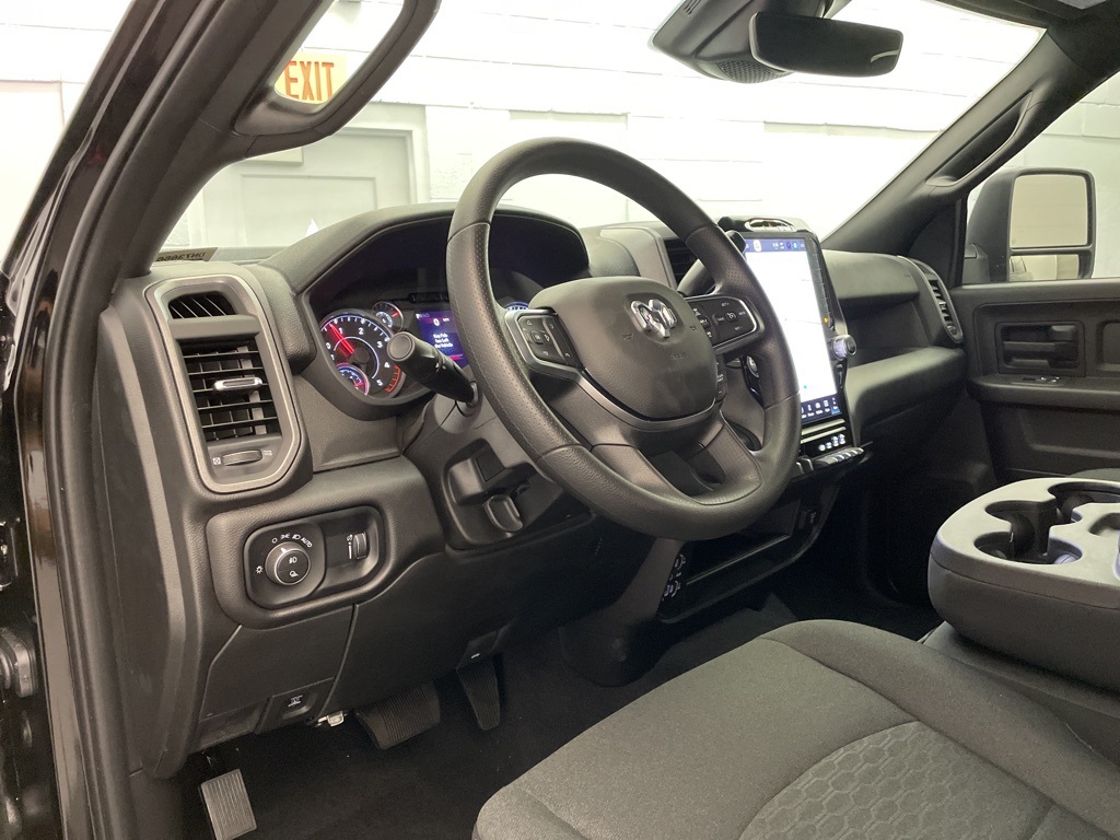 2025 Ram 2500 Tradesman photo 10