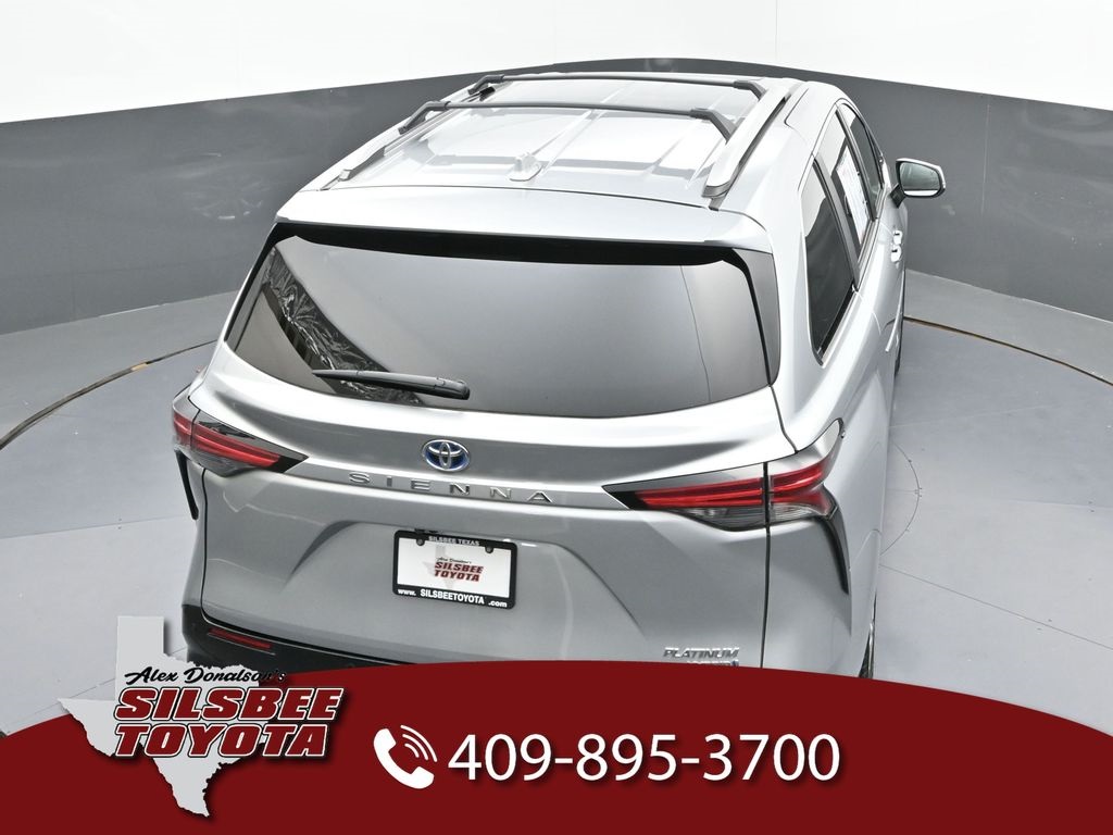 2022 Toyota Sienna Platinum photo 26