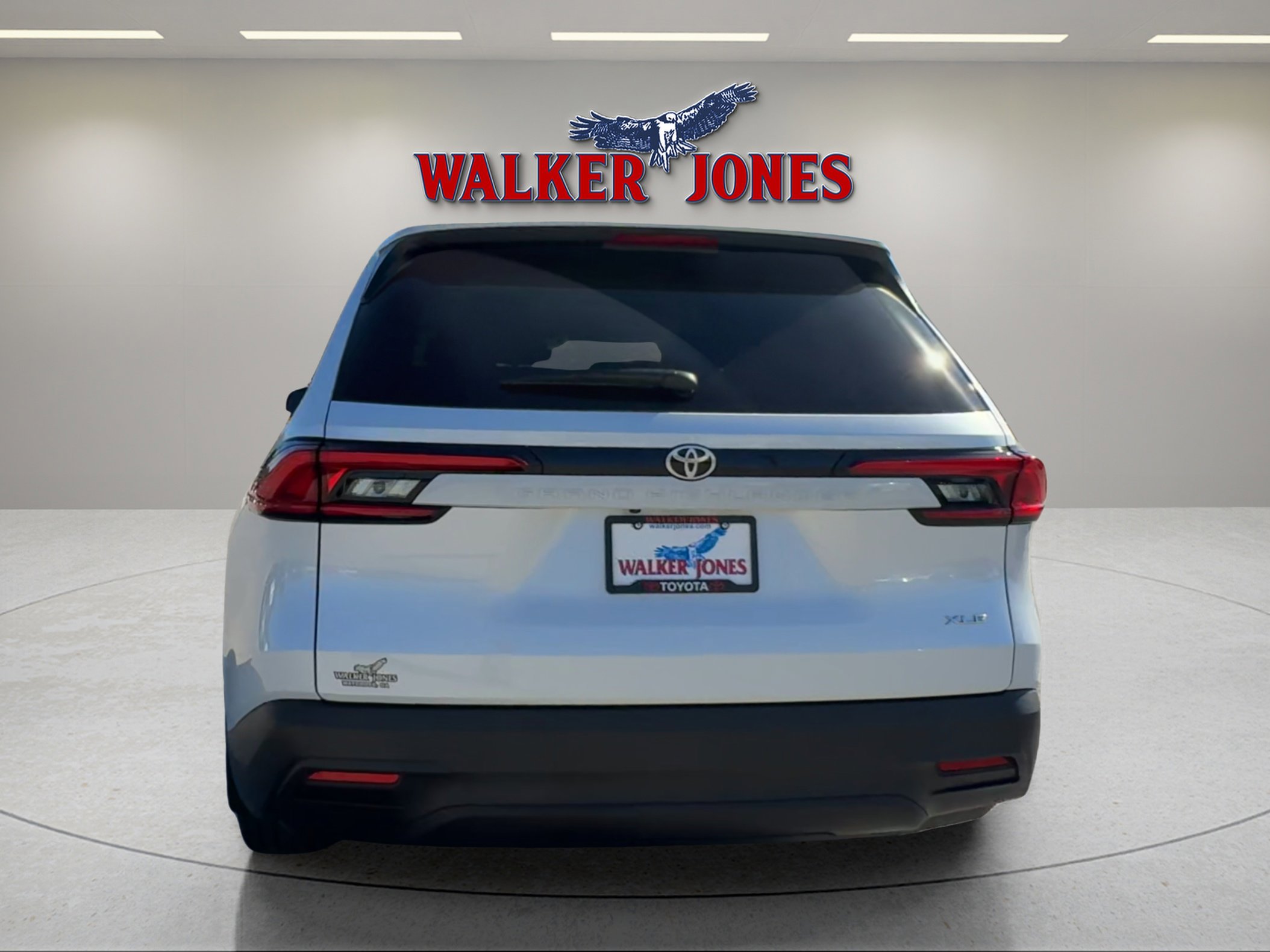 2024 Toyota Grand Highlander XLE photo 4