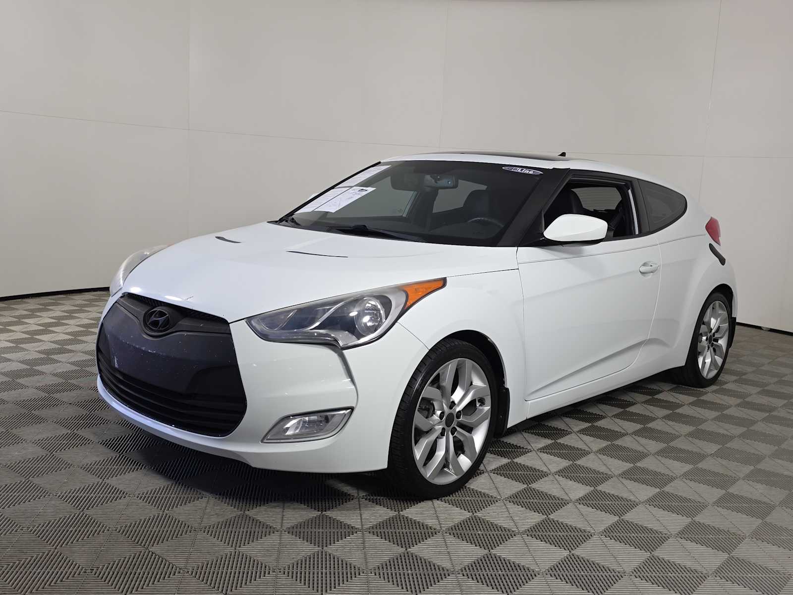 2013 Hyundai Veloster Base Turbo Ultimate photo 3