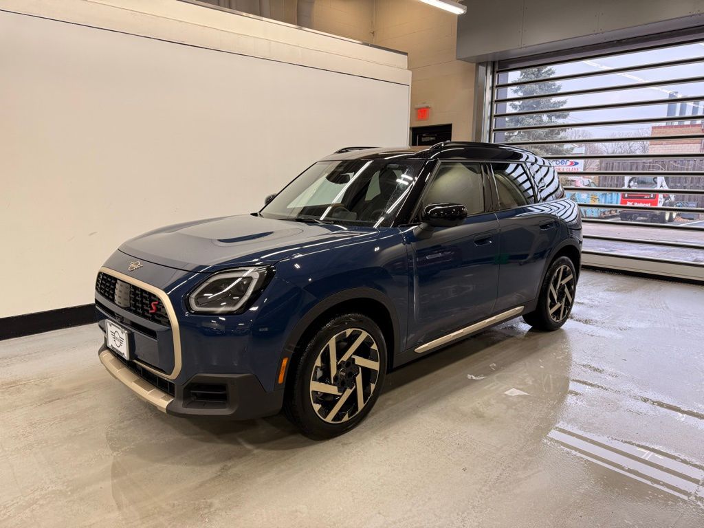 2026 MINI Countryman S's photo