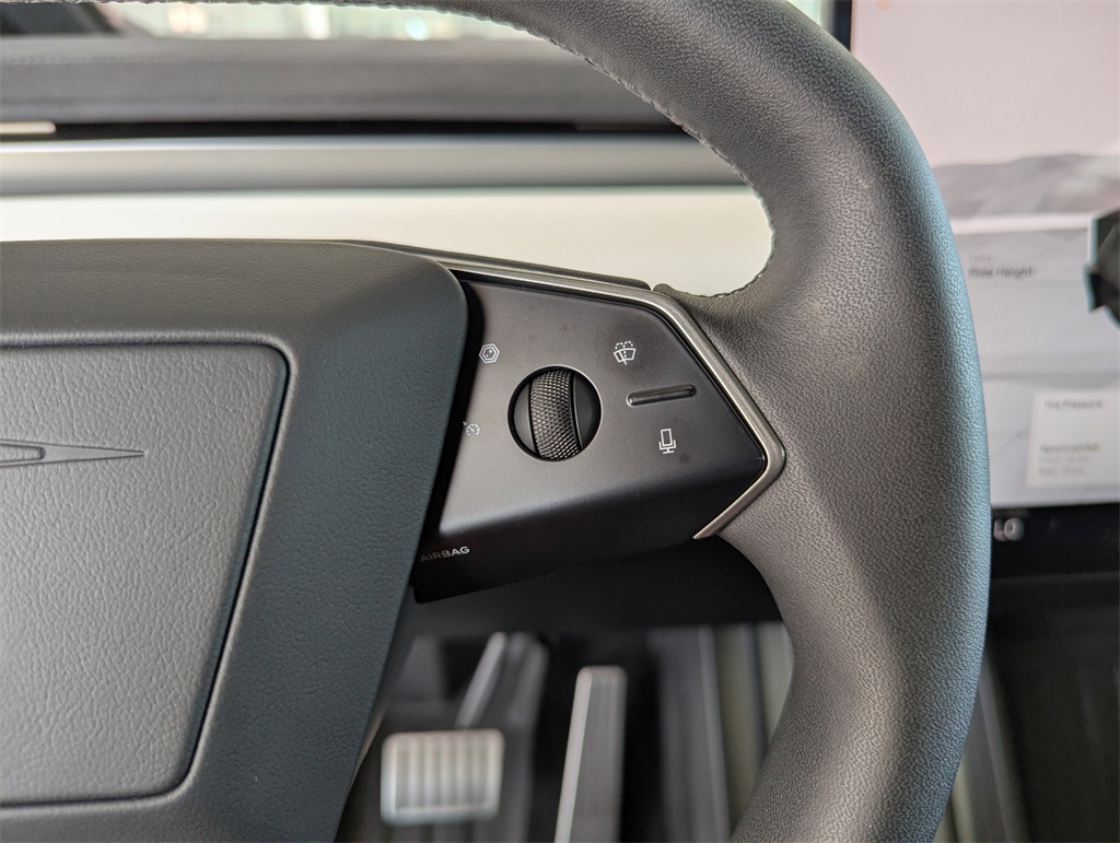 2024 Tesla Cybertruck Cyberbeast All-Wheel Drive photo 13