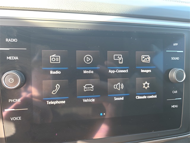 2021 Volkswagen Atlas V6 SE Technology R-Line photo 13