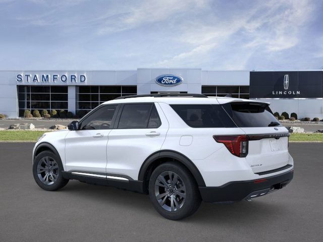 2025 Ford Explorer photo 4