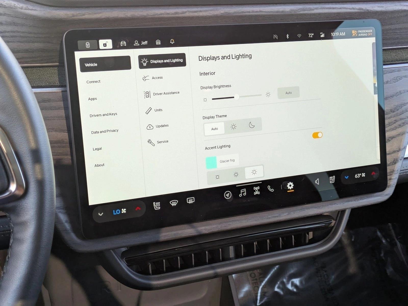 2023 Rivian R1S Adventure photo 14