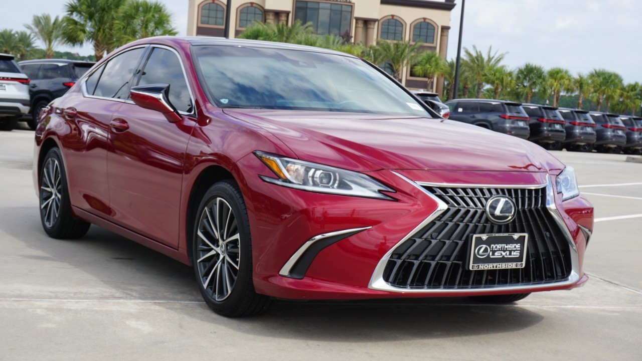 2025 Lexus ES 350 photo 4