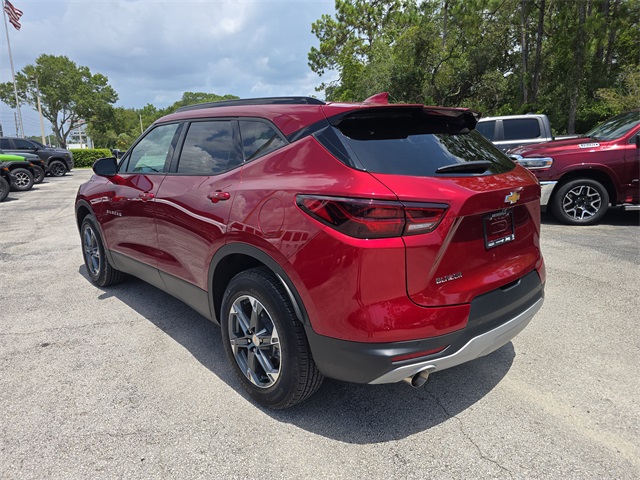 2025 Chevrolet Blazer photo 4