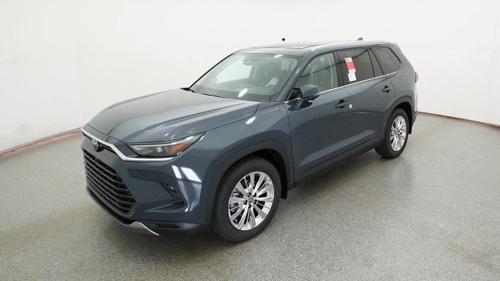 2026 Toyota Grand Highlander Platinum's photo